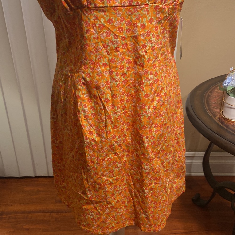 New Woman’s summer dress - Picture 3 of 8